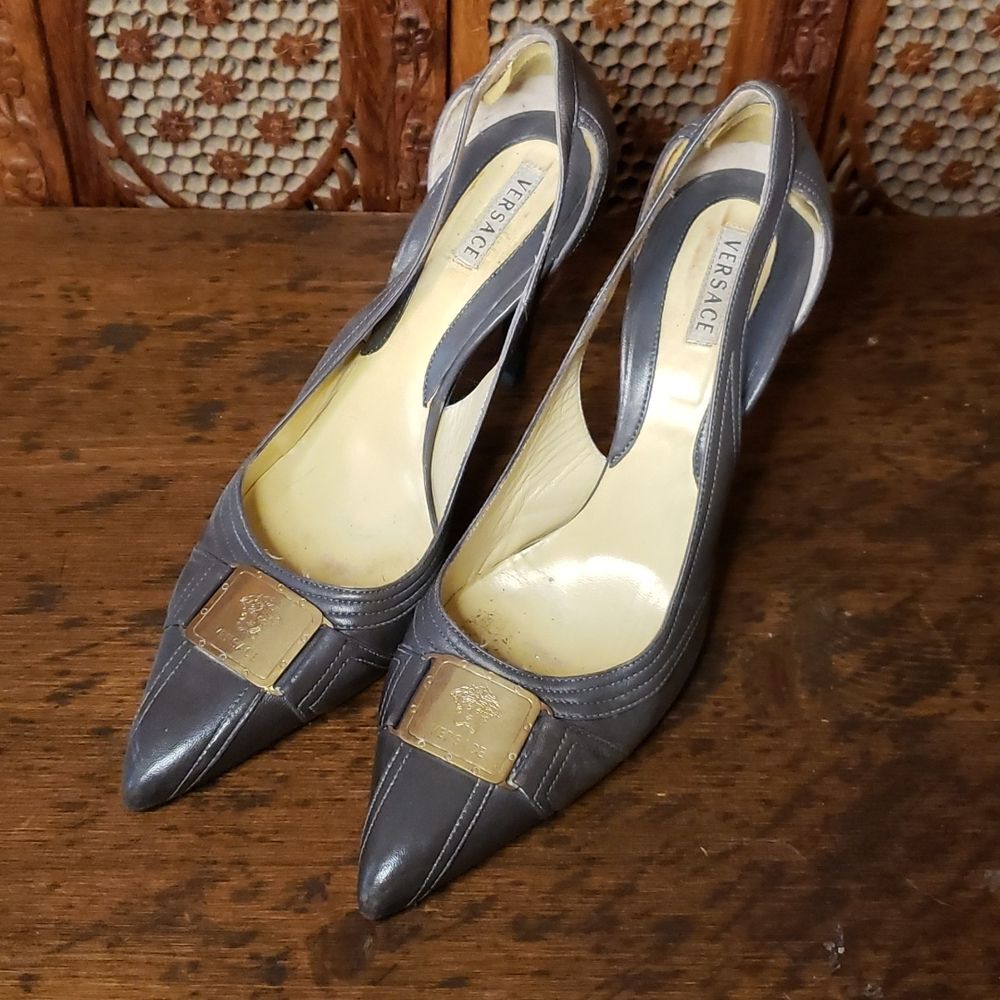 Vintage Versace Gray Women's Heels with brass name plate size 39 shoes